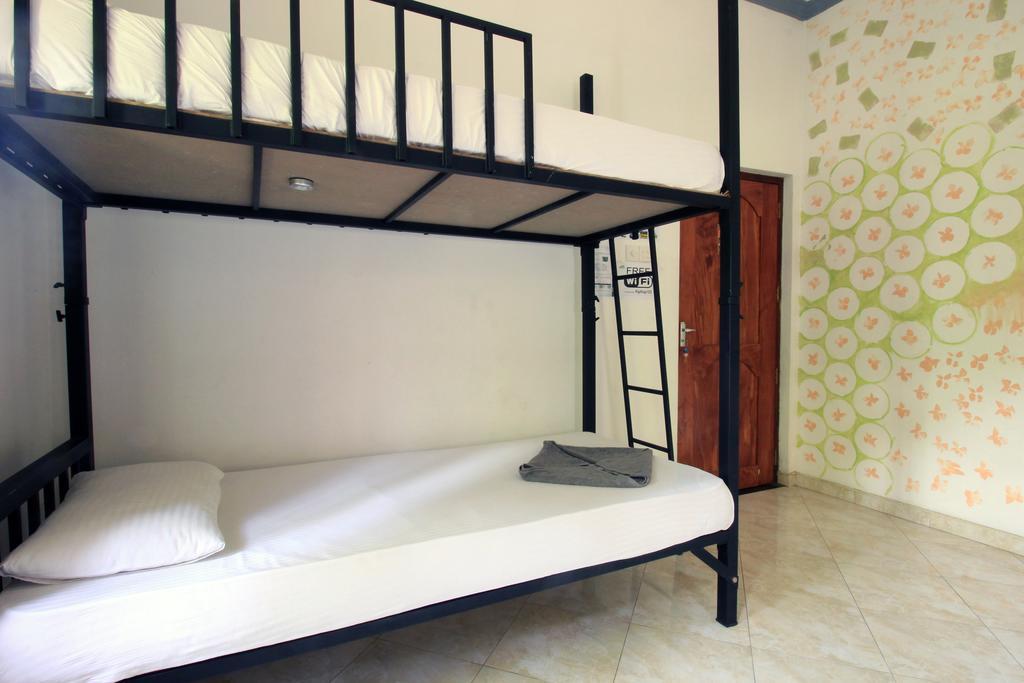 Flipflop Hostel Negombo Eksteriør billede