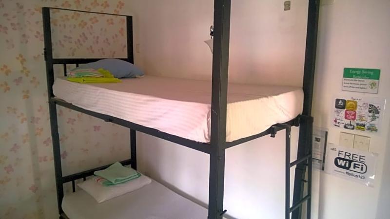 Flipflop Hostel Negombo Eksteriør billede